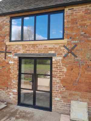 Smart Heritage aluminium doors