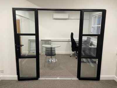Smart Heritage aluminium doors